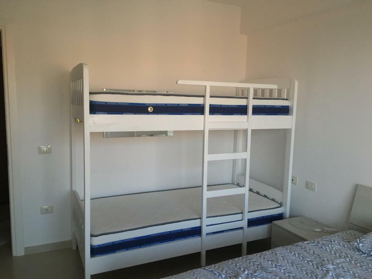 Bruka Apartaments Shengjin Luaran gambar